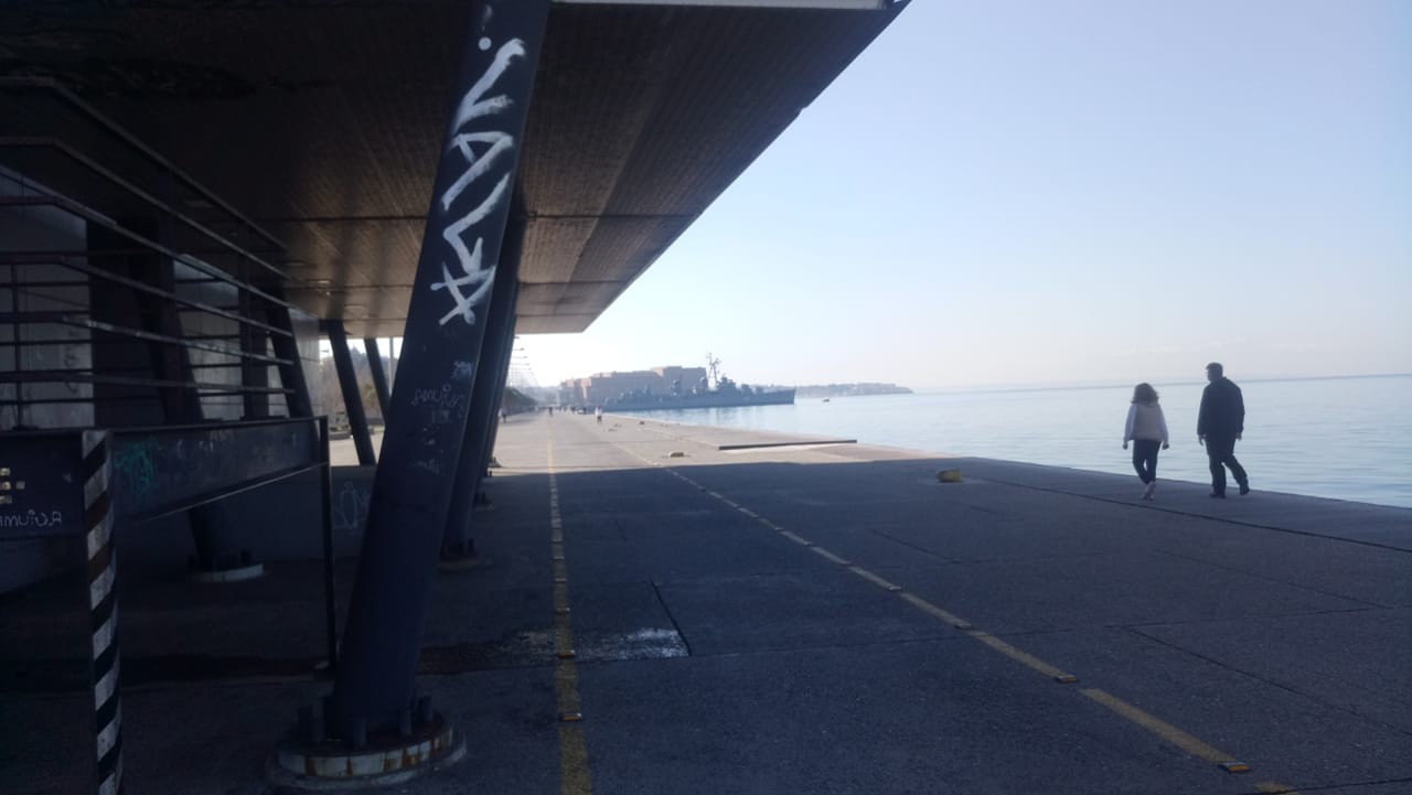 thessaloniki-lockdown-paralia.jpg