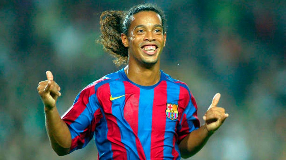 ronaldinho-celebrando-un-gol.jpeg