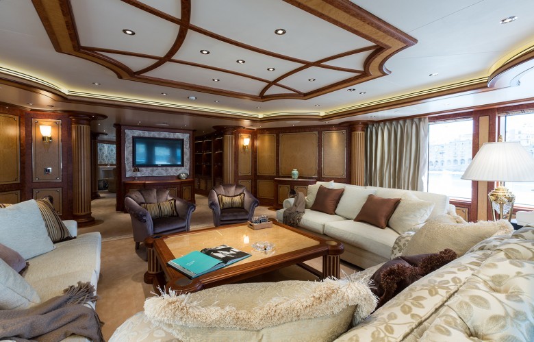 yacht-putin-room.jpg