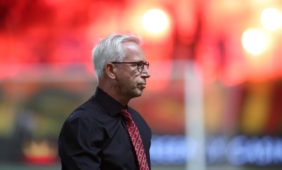 pardew-aris-EZeZ6.jpg