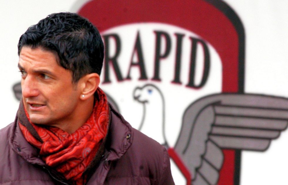 razvan-lucescu-rapid-scaled.jpg