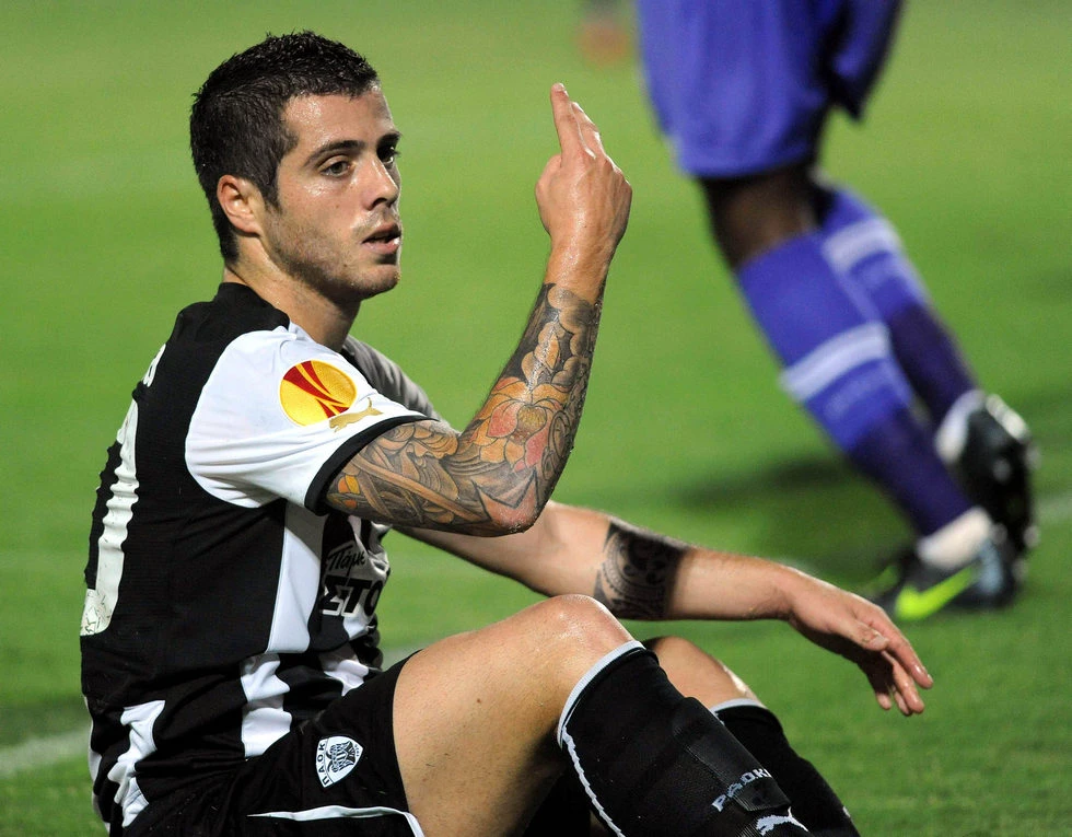 vieirinha-toumba.jpg
