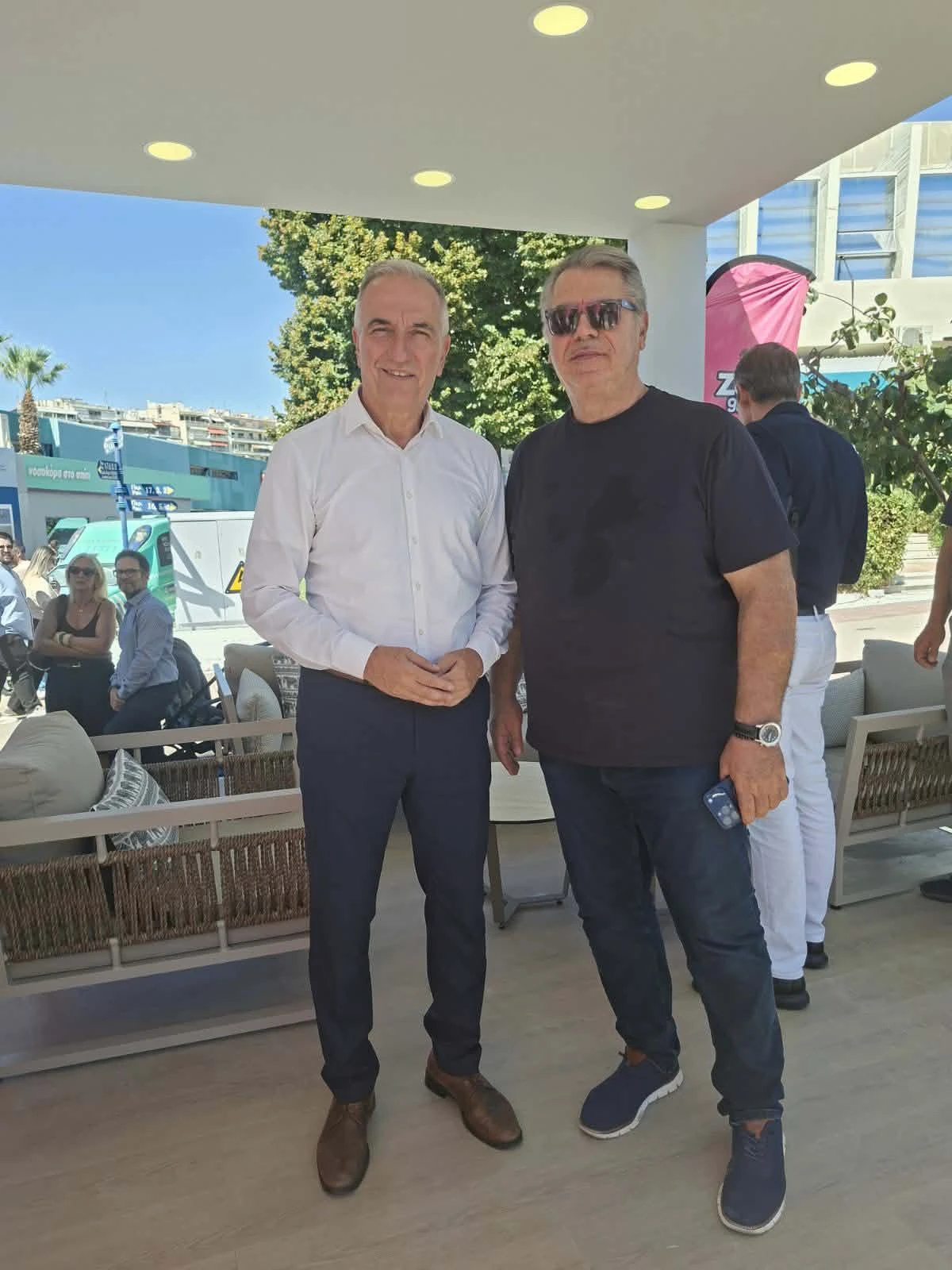 Σταύρος Καλαφάτης, Παύλος Ανδρώνης