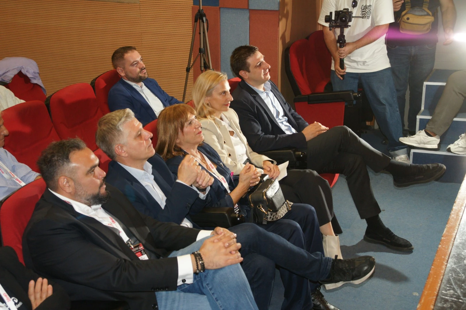 1012halfmarathon-press-conference-05.jpg?v=0
