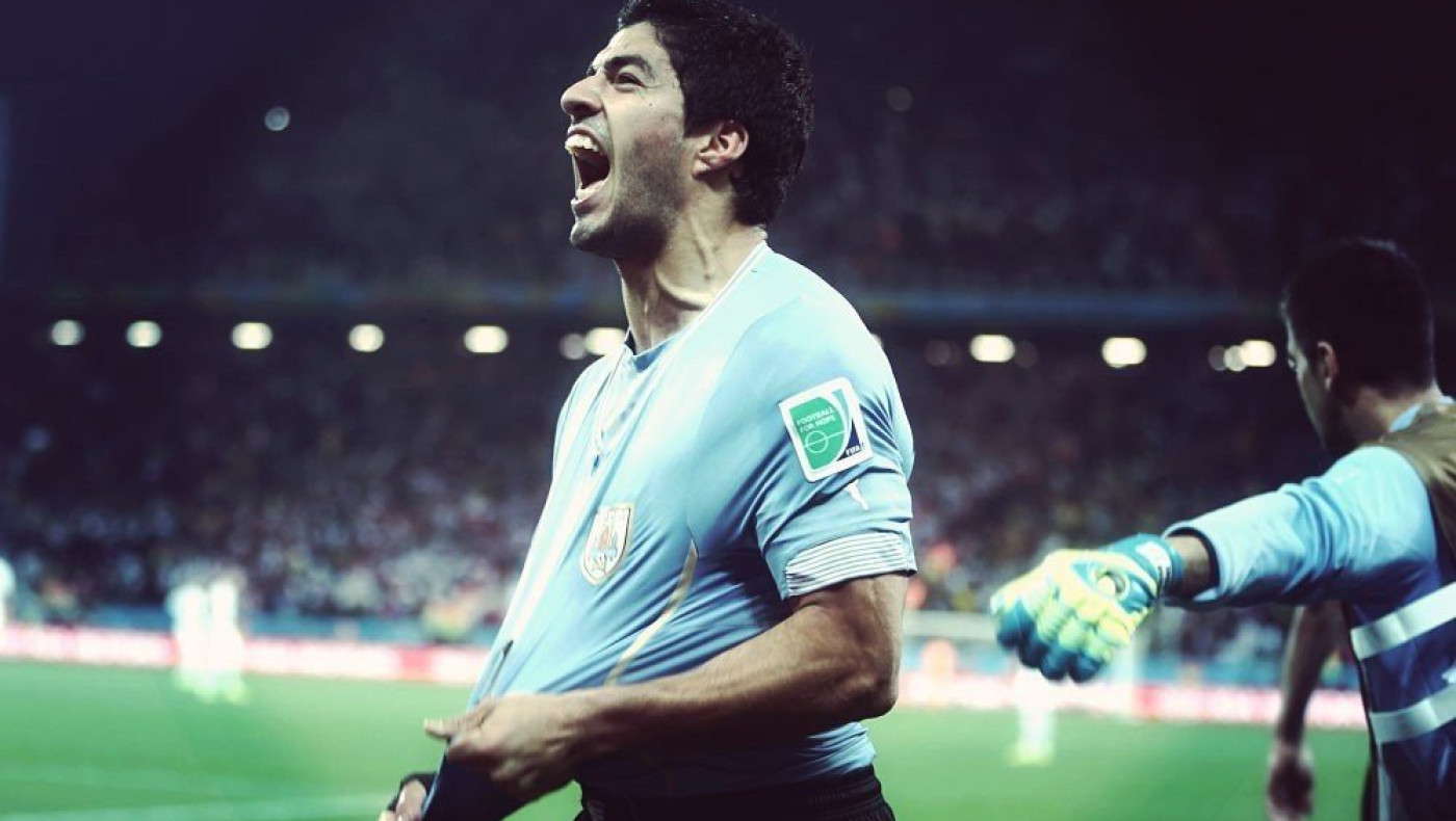 Ο... εφιάλτης Σουάρες και σε καρτούν (video)