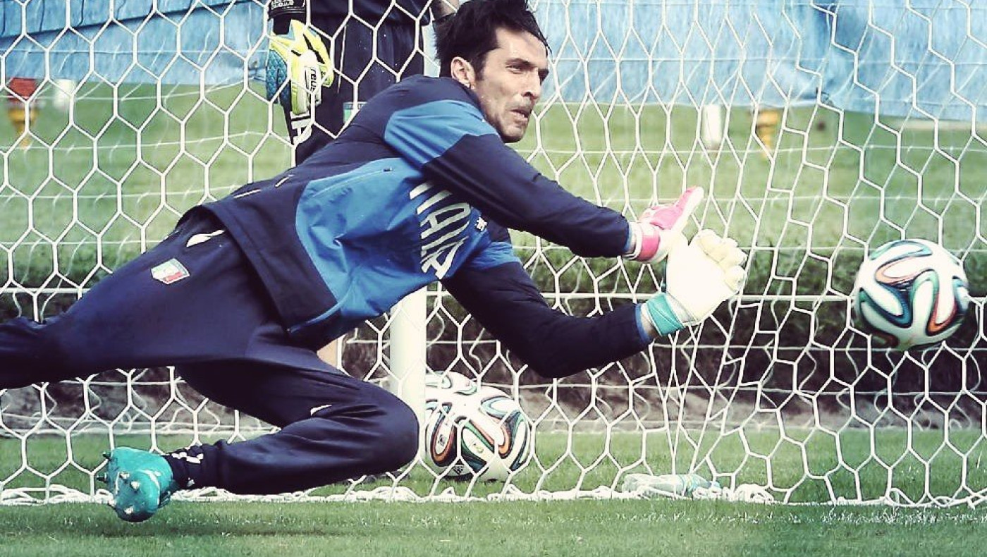 Αγωνία για Μπουφόν