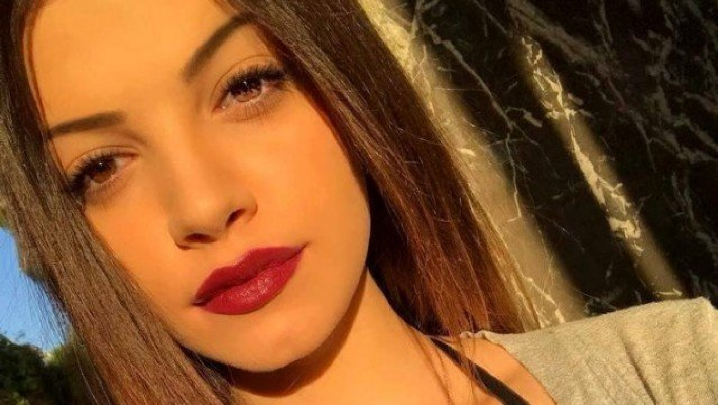 Η εγγονή της Τζένης Καρέζη είναι ο ορισμός της φυσικής ομορφιάς (Pics)