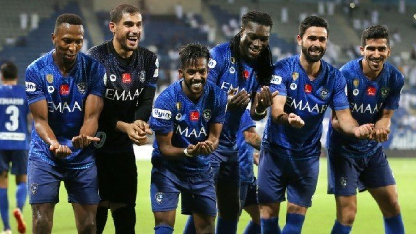 Πανηγύρισε την πρόκριση στους 4 του Α. Ch. League ο Λουτσέσκου (vids)