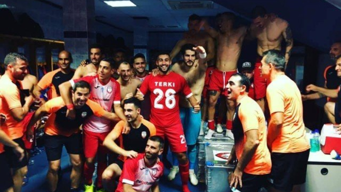 Το γλέντι στα αποδυτήρια της Ξάνθης μετά το διπλό  (vid)