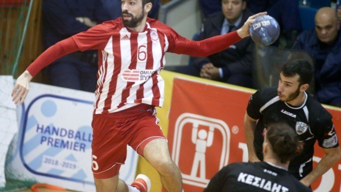 Πέρασε από τη Νέαπολη ο Ολυμπιακός,παράπονα από ΠΑΟΚ για την διαιτησία