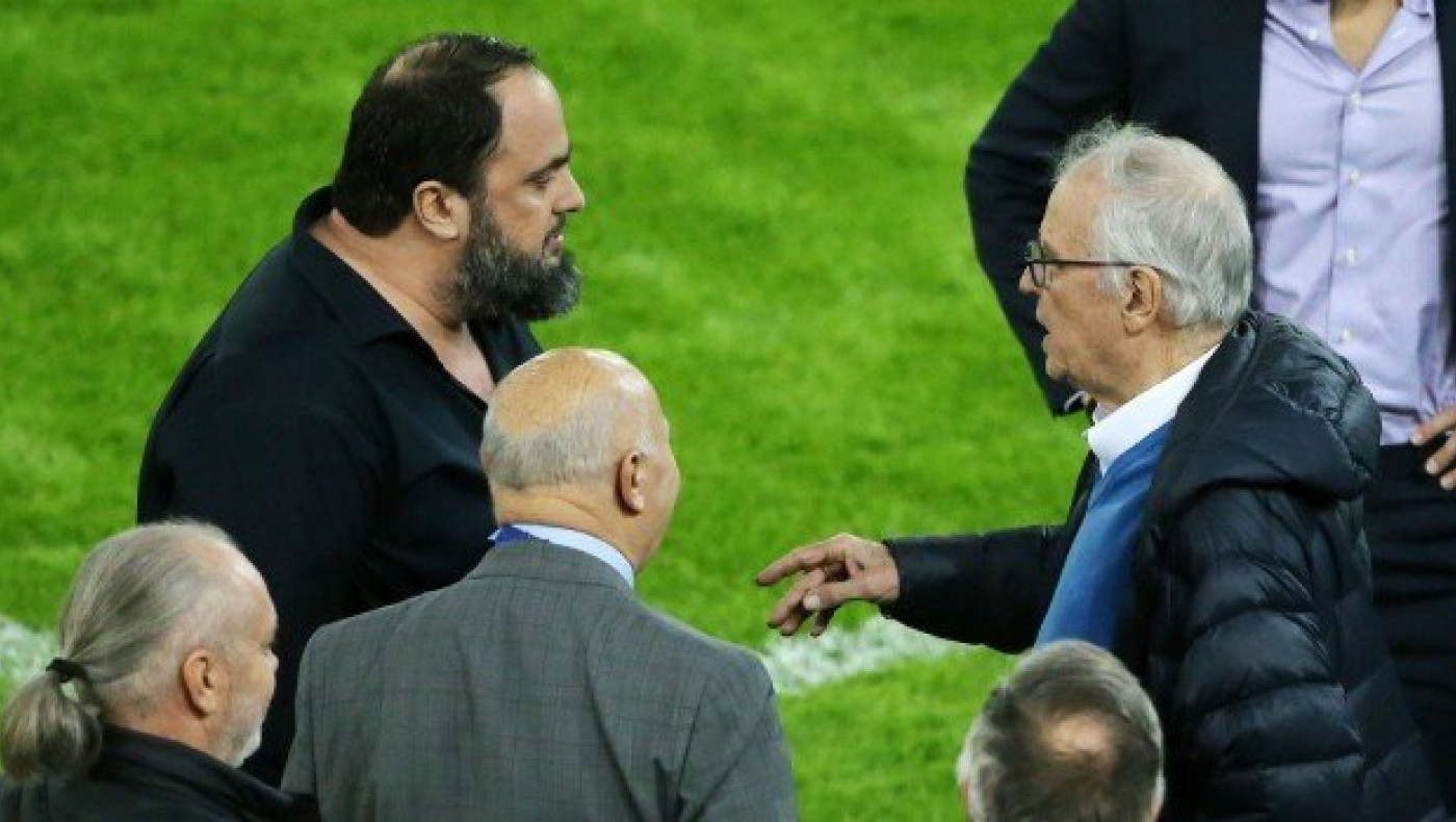 Οι λεπτομέρειες της εισβολής: Μαρινάκης και Θεοδωρίδης στα αποδυτήρια!