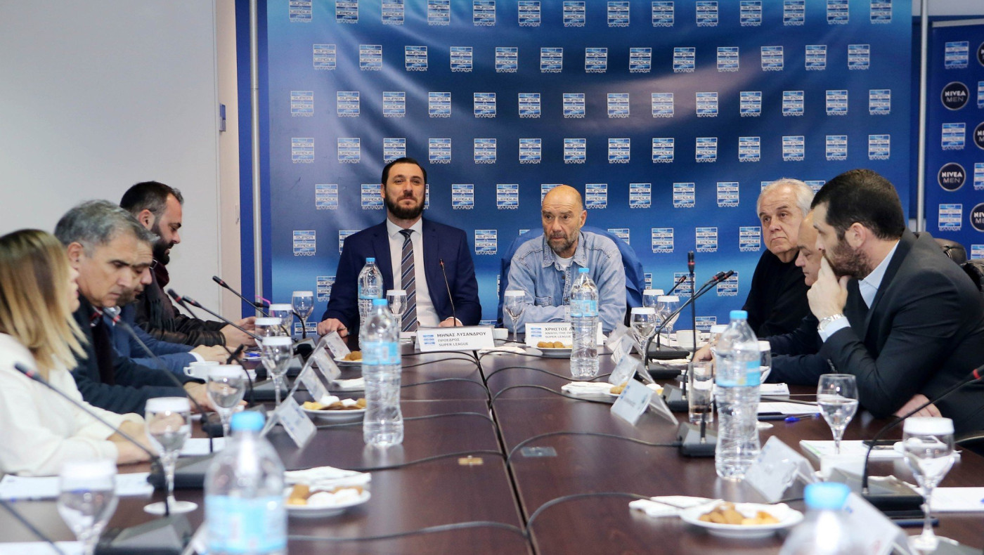 Σούπερ Λίγκα: Εμμένει και επίσημα πως πρέπει να γίνει η 17η αγωνιστική