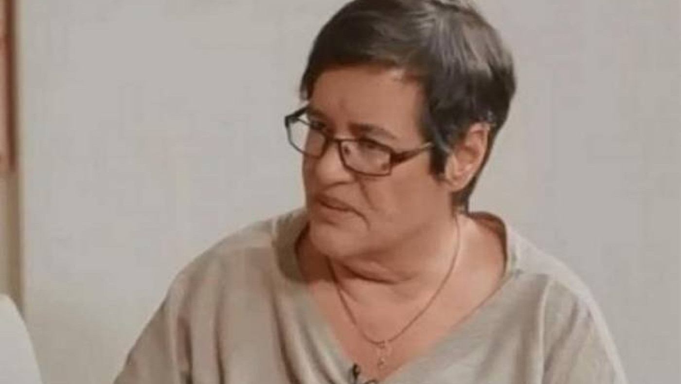 Ντέπυ Γκολεμά: Παρακμιακή η φωτογραφία που «λούζουν» τον Ρέμο με γαρύφαλλα