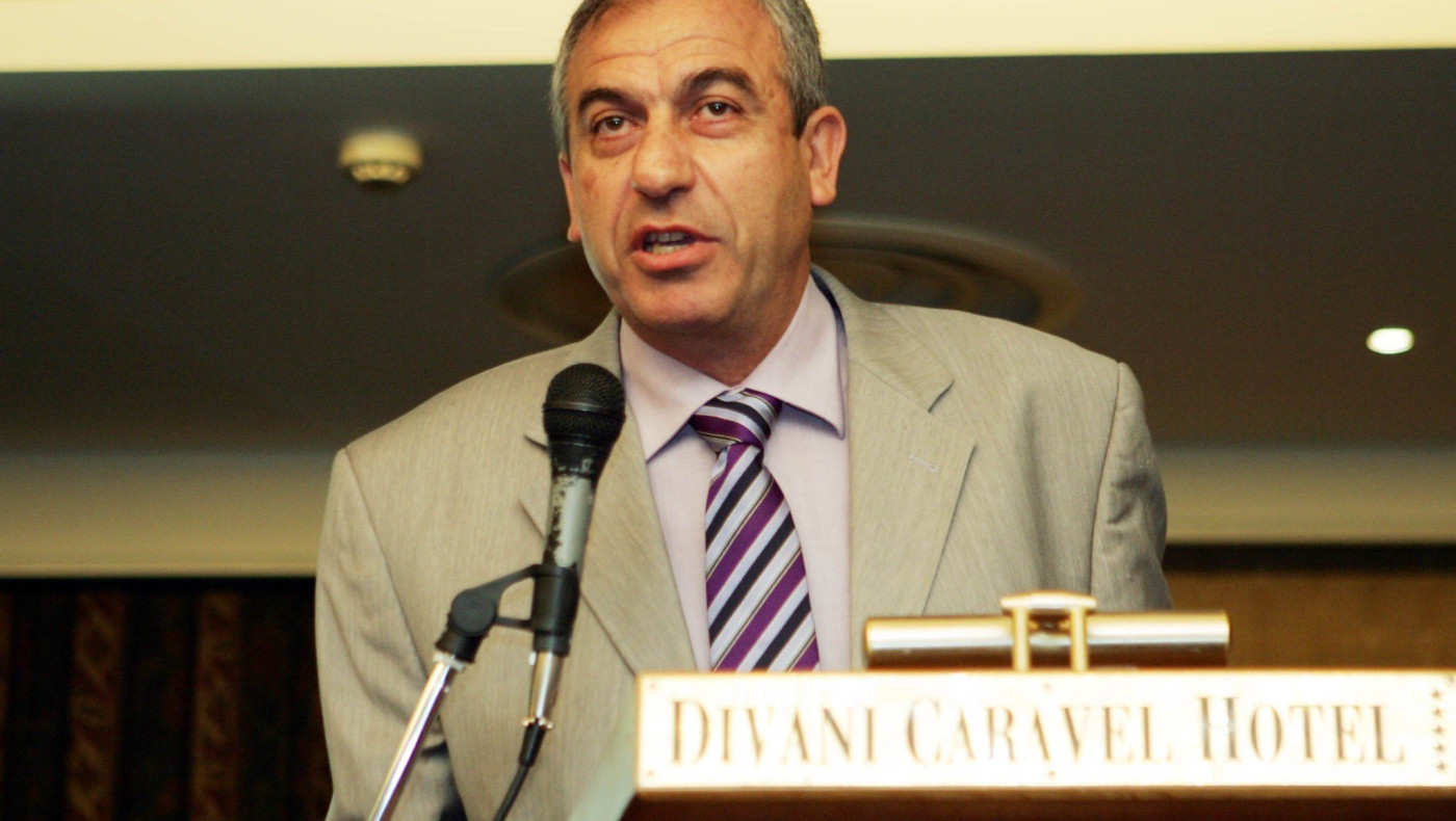 Βαρούχας: «Χέρι και αποβολή του Ρόουζ, πέναλτι και αποβολή στον Σουάρεθ του Αστέρα»