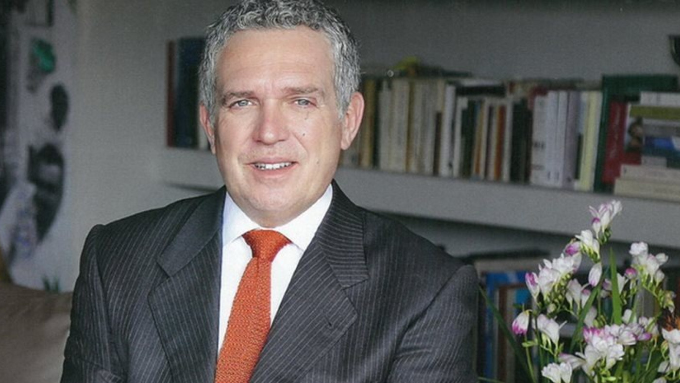 Ζαμπούνης: «Γι' αυτό έβαλε το χέρι στη μύτη ο Λεβ»