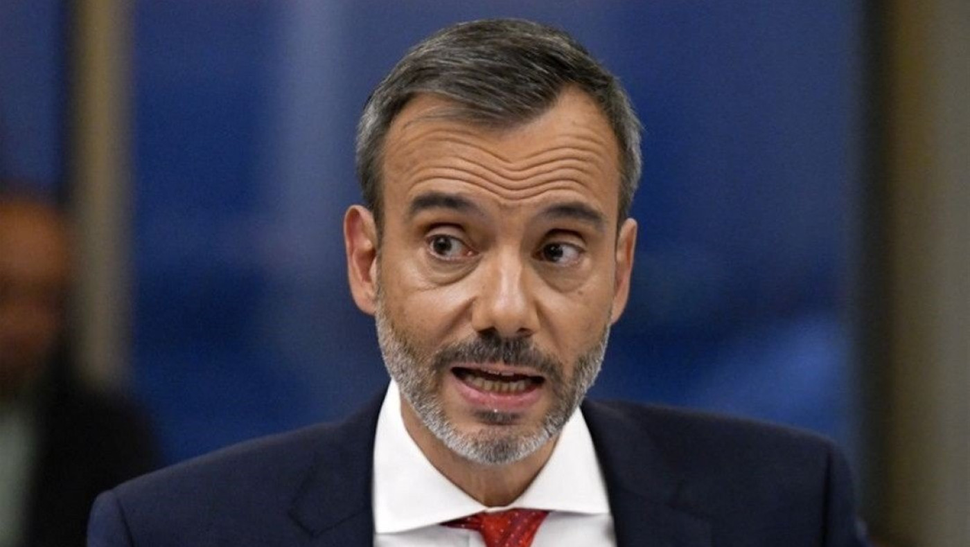 «Θα κλείσουμε τη νέα παραλία αν...»