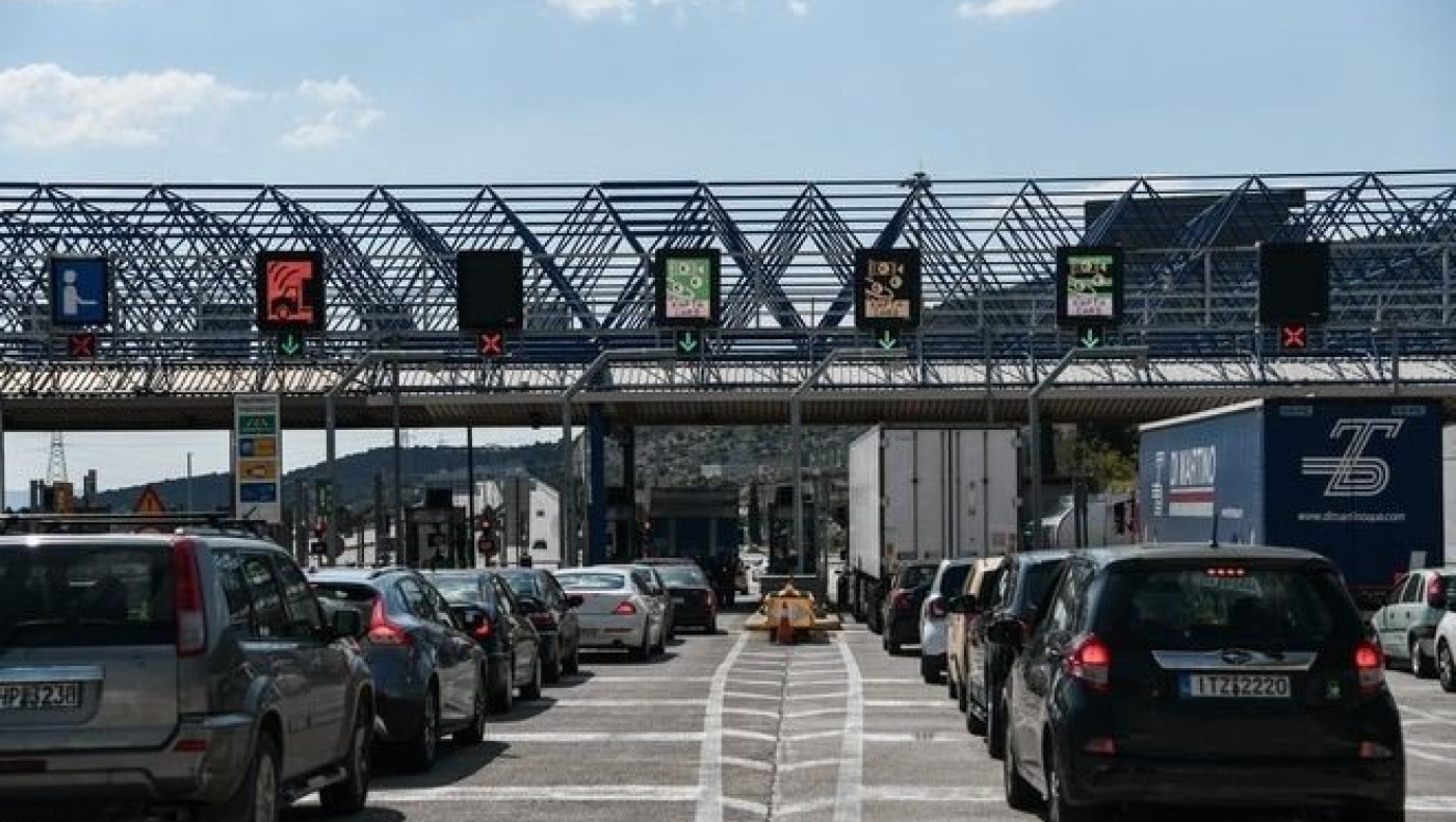 Πάνω από 23.000 οχήματα έφυγαν και από τις δύο Εθνικές Οδούς