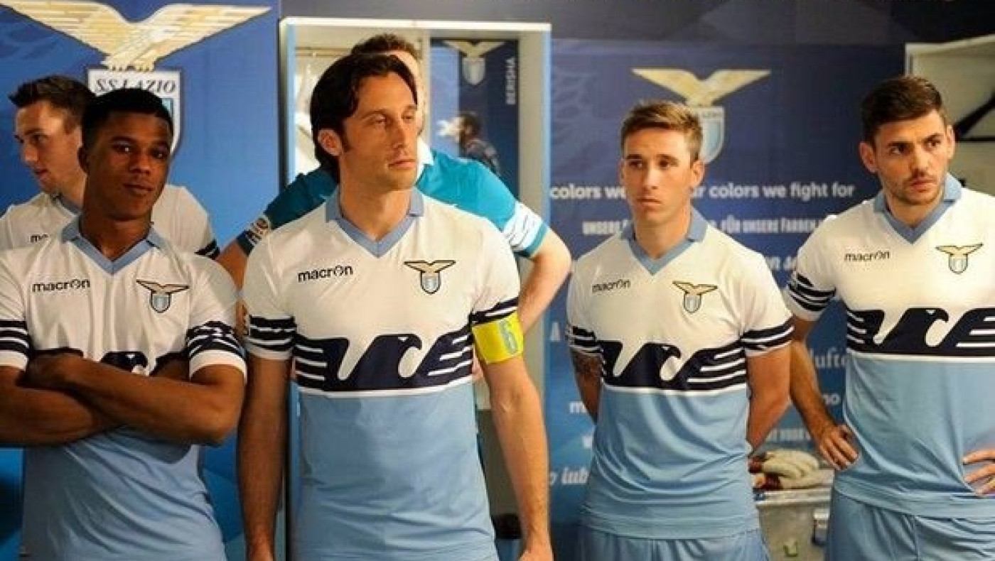 Επετειακή φανέλα με αετό (pics)