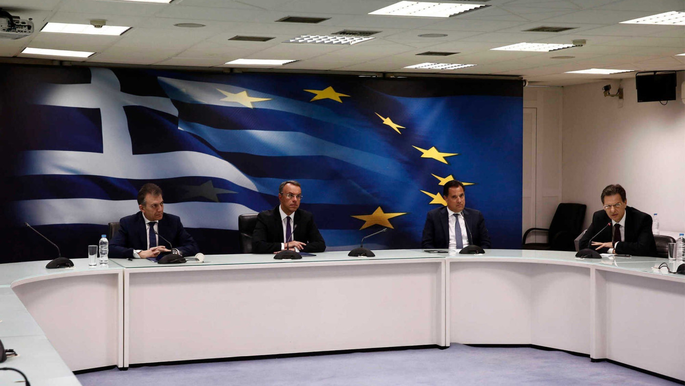 LIVE: Οι ανακοινώσεις για τη στήριξη της οικονομίας