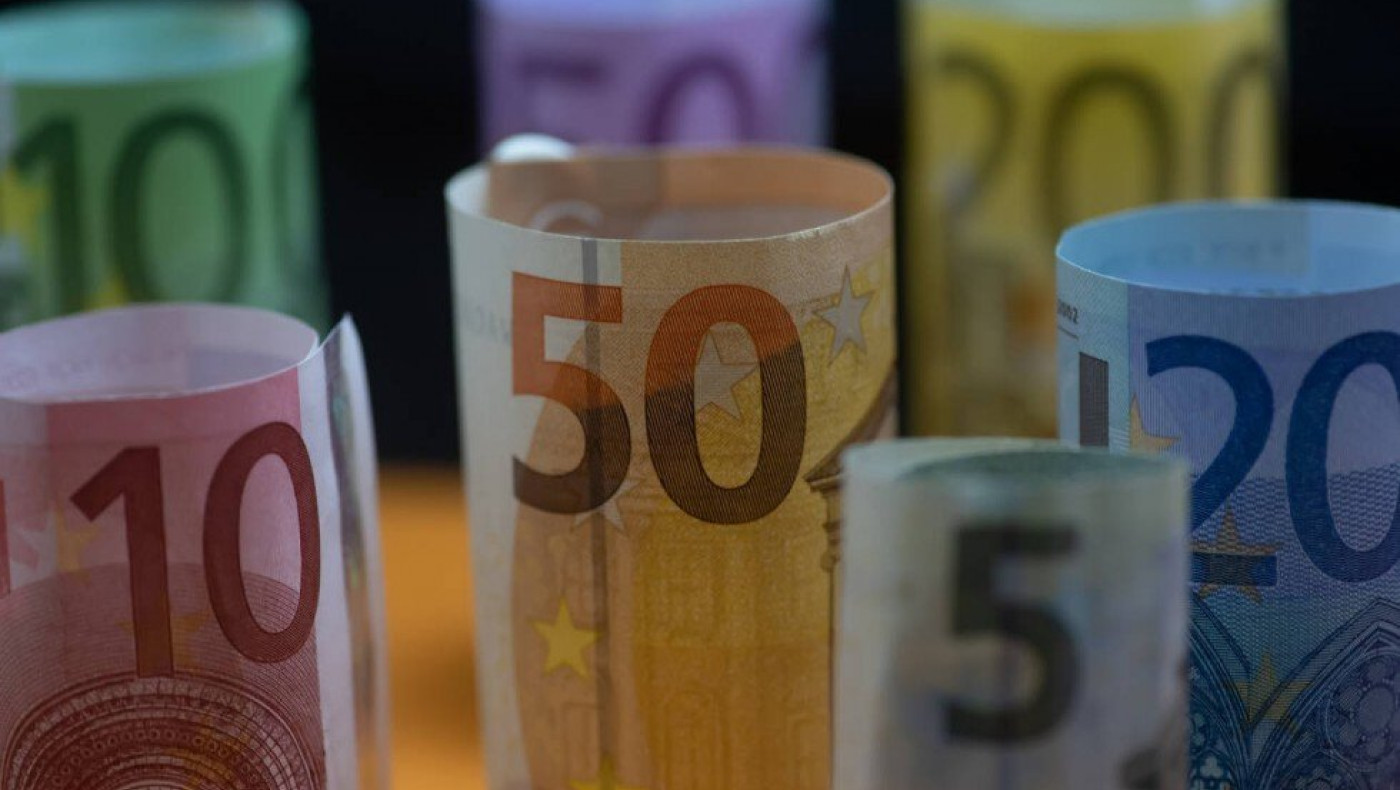 Σήμερα αρχίζει η πληρωμή του επιδόματος των 800 ευρώ