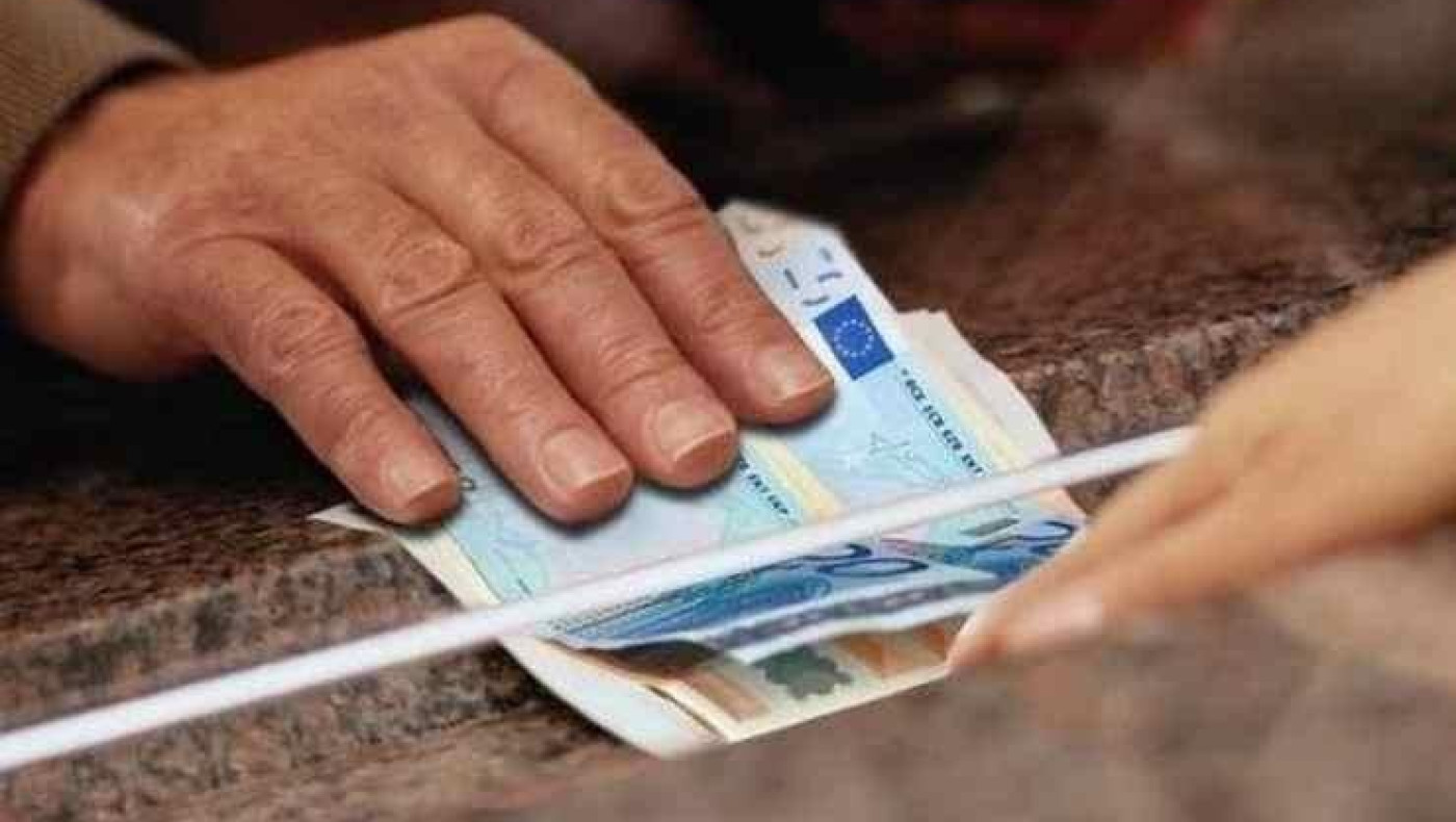 Ελεύθεροι επαγγελματίες: Δύο επιδόματα μέχρι το τέλος του χρόνου