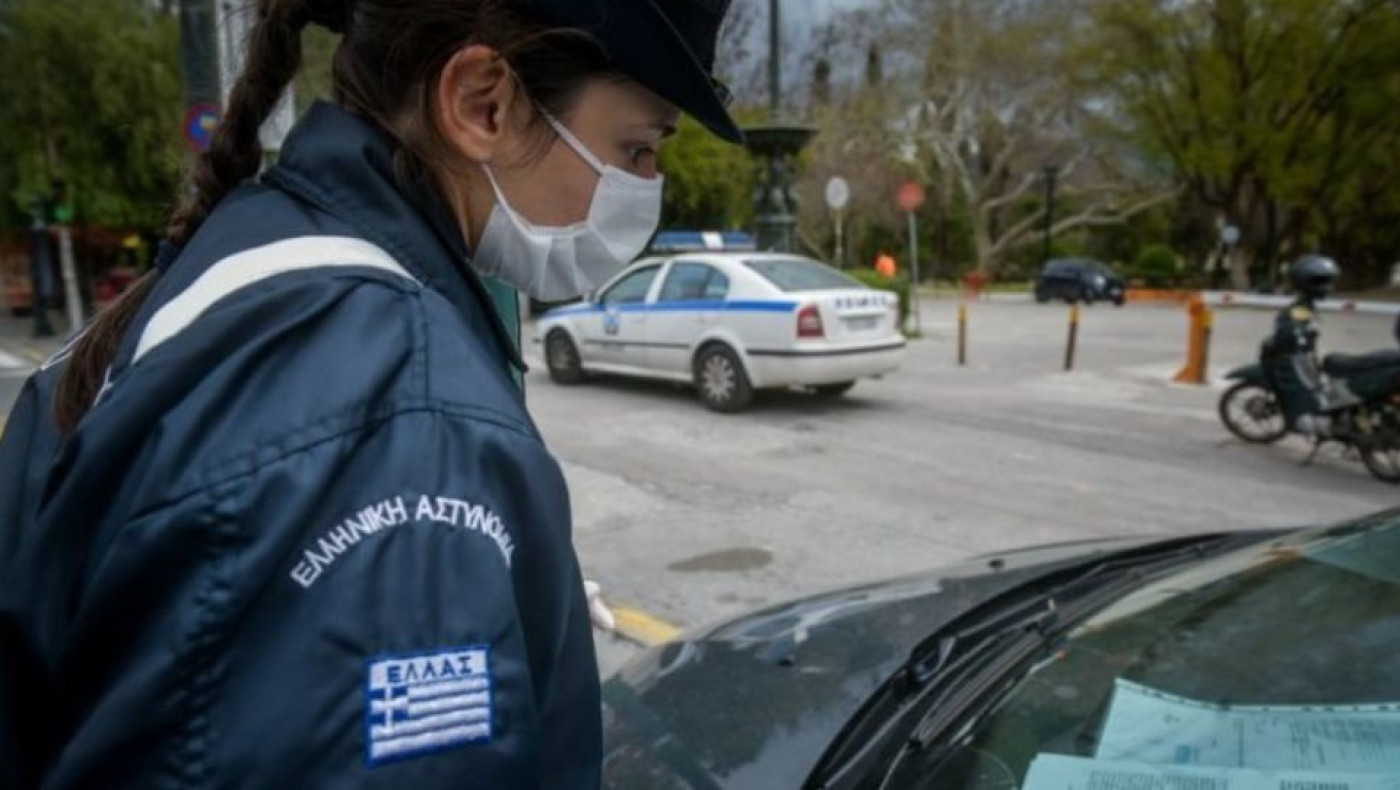 Απίστευτο και όμως ελληνικό: Έφτιαχνε βεβαιώσεις σε Ρομά για μετακινήσεις