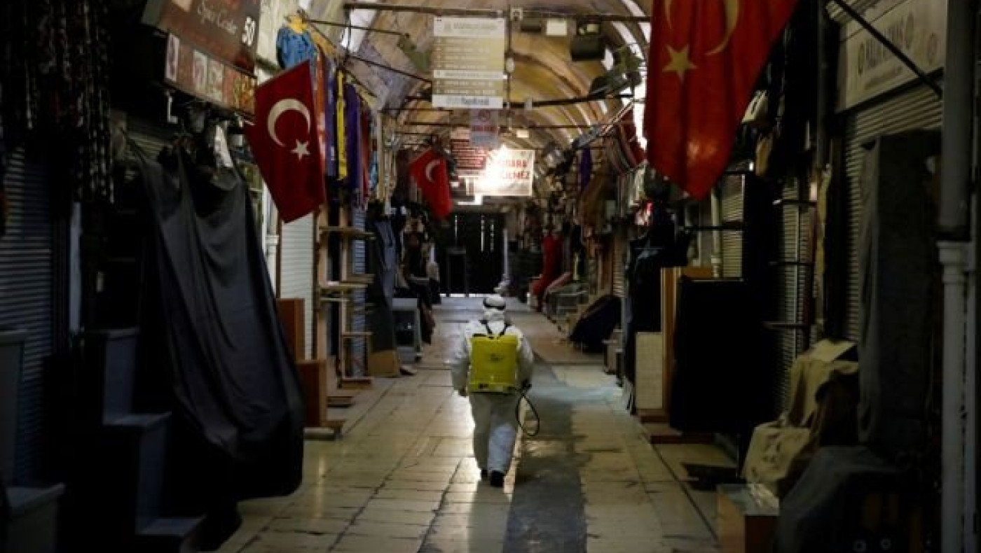 Βέλη κατά Ερντογάν από την αντιπολίτευση για τη διαχείριση της πανδημίας