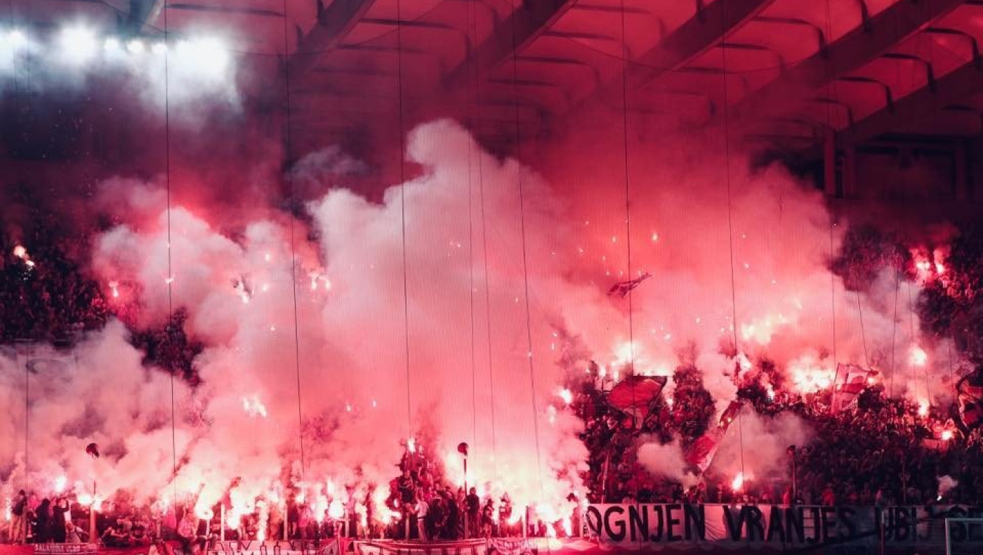 Μήνυμα κατά της κυβέρνησης από την Θύρα 7