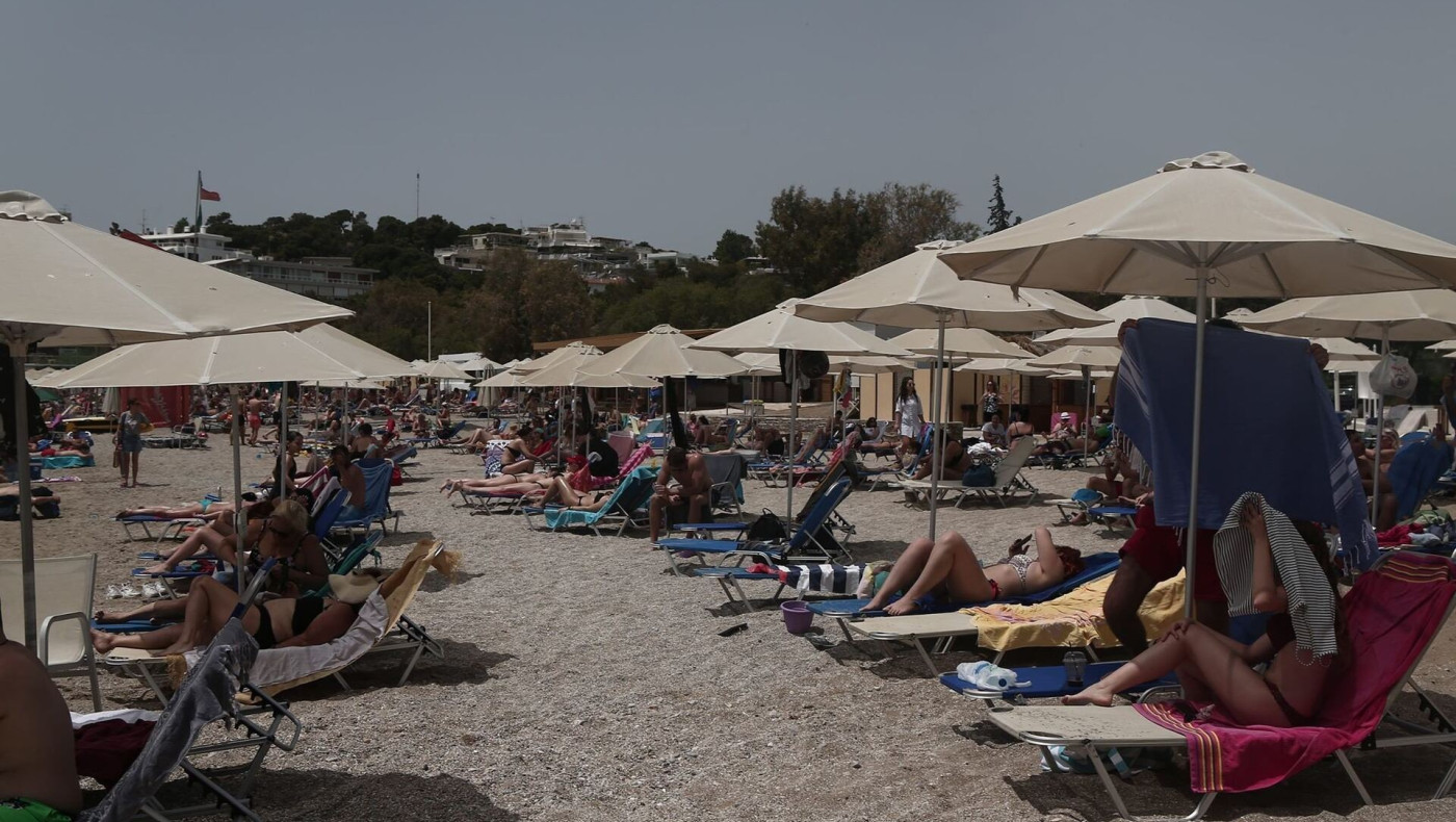 Θάνατος 82χρονου στη Βουλιαγμένη: Συνέλαβαν (και) την 21χρονη που ήταν παρούσα στο επεισόδιο
