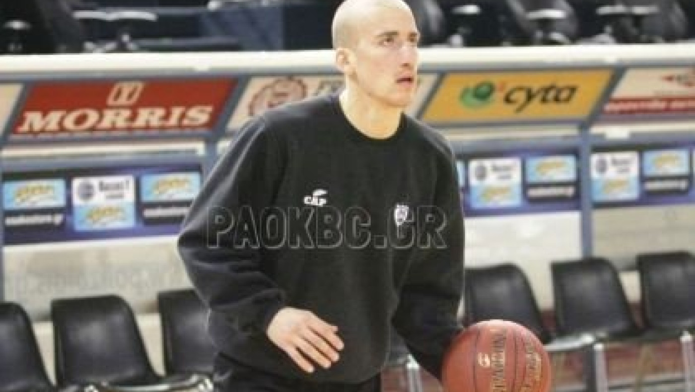 Σιναντίνοβιτς: "Χαρούμενος που ήρθα στον ΠΑΟΚ"