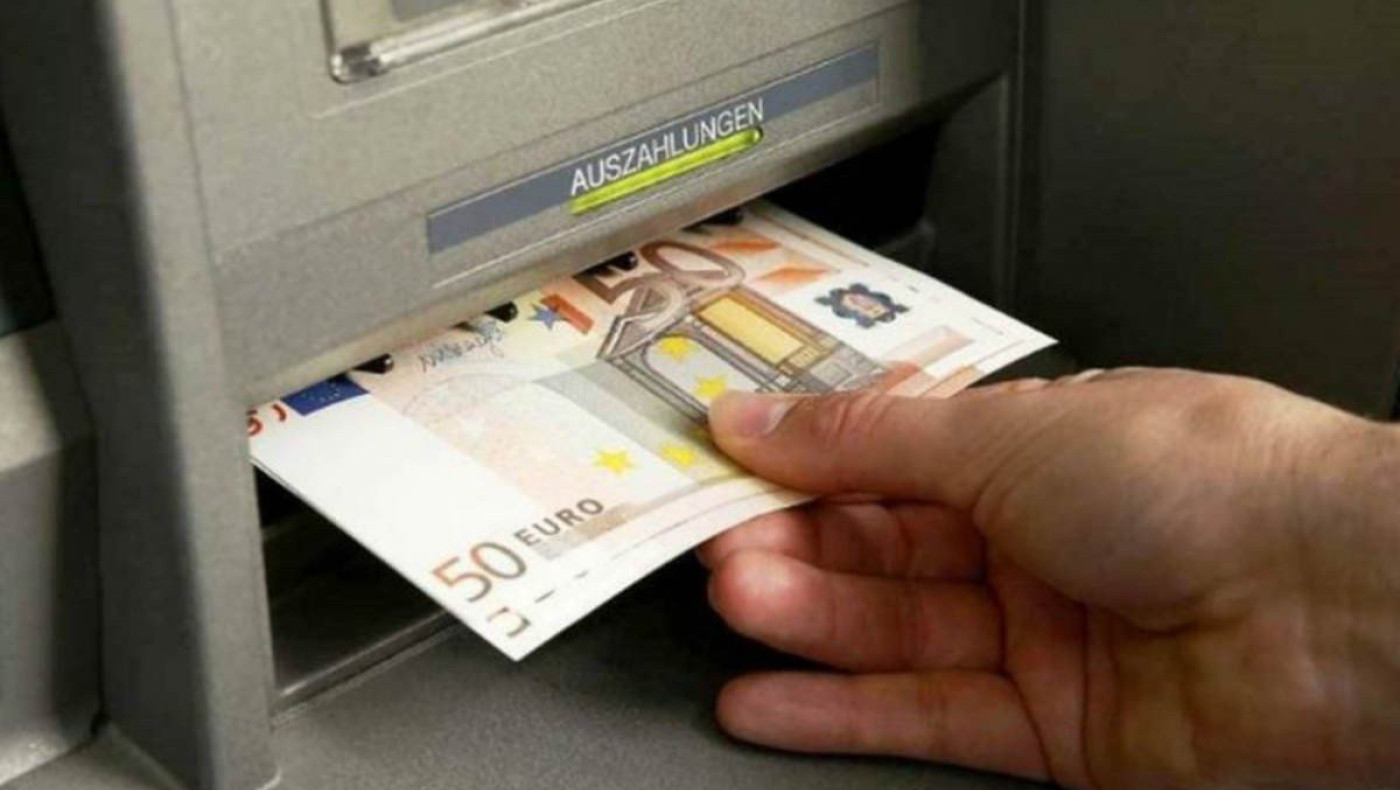 Τράπεζα της Ελλάδος: Μείωση των καταθέσεων τον Νοέμβριο-Έφαγαν από τα... έτοιμα οι Έλληνες