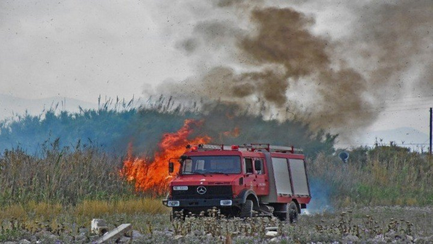 Σε ύφεση η πυρκαγιά στο Άγιον Όρος