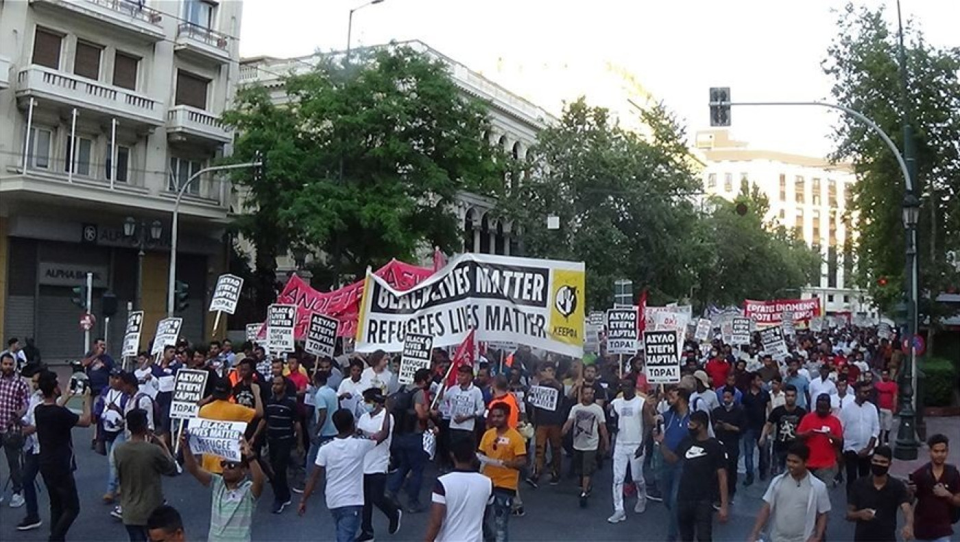 Συλλαλητήριο μεταναστών στο Σύνταγμα: «Θα απελάσουμε τον Μητσοτάκη»