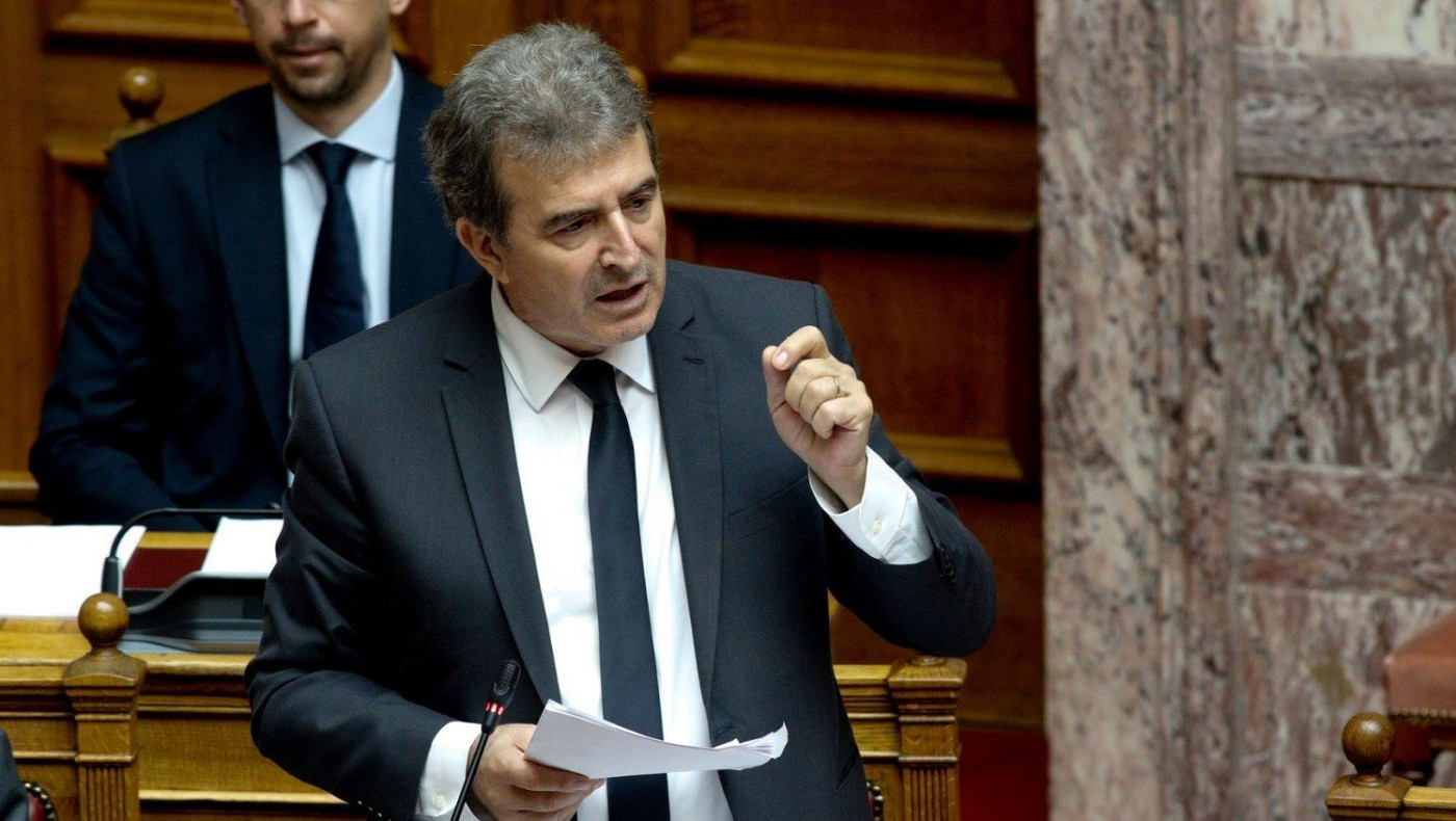 Χρυσοχοΐδης για Χρυσή Αυγή: «Είναι μαχαιροβγάλτες και δειλοί»