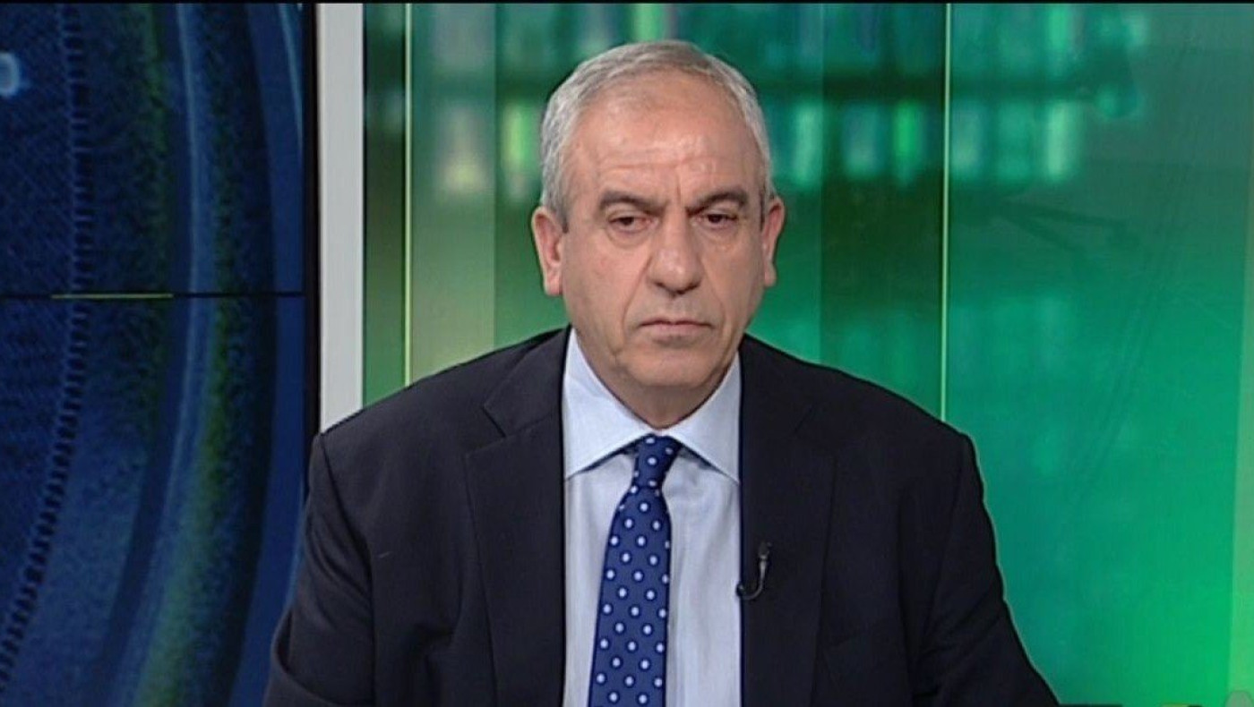 Βαρούχας: «Κανονικό το πέναλτι του Αραμπούλι, πολλά τα λάθη του Σκουλά»