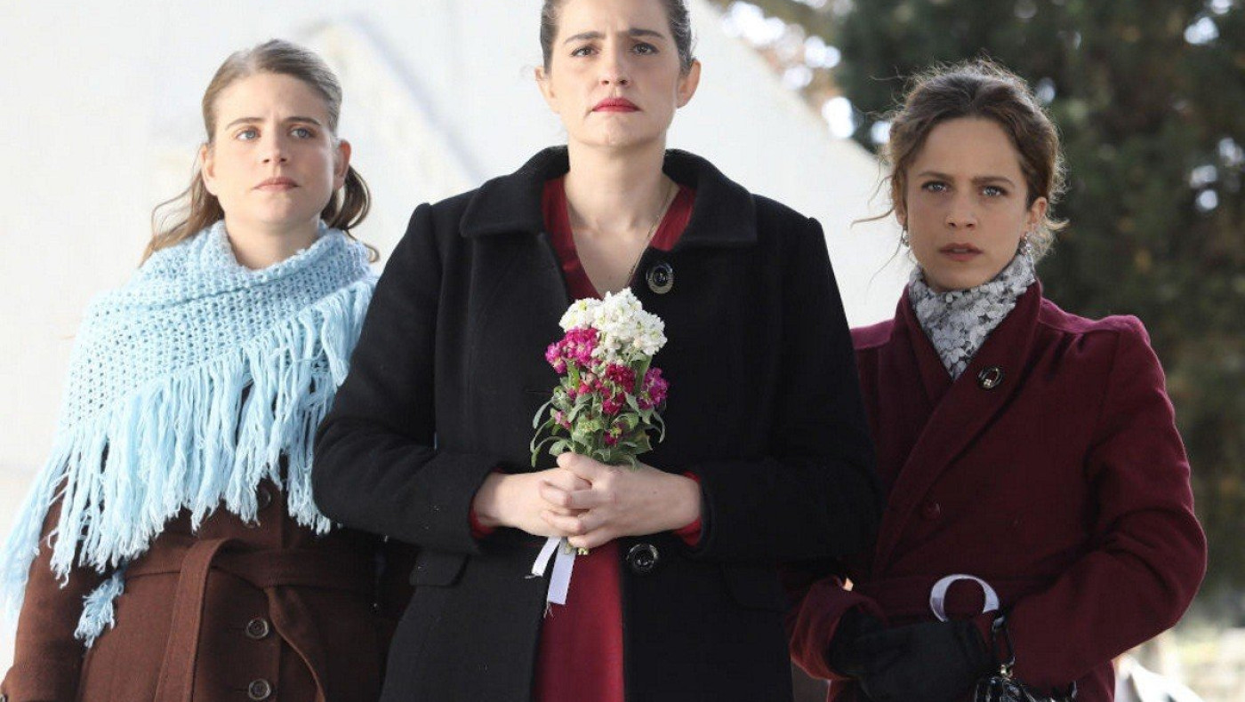 Άγριες Μέλισσες: Spoiler «βόμβα» για τον δεύτερο κύκλο μέσα από το νέο τρέιλερ!