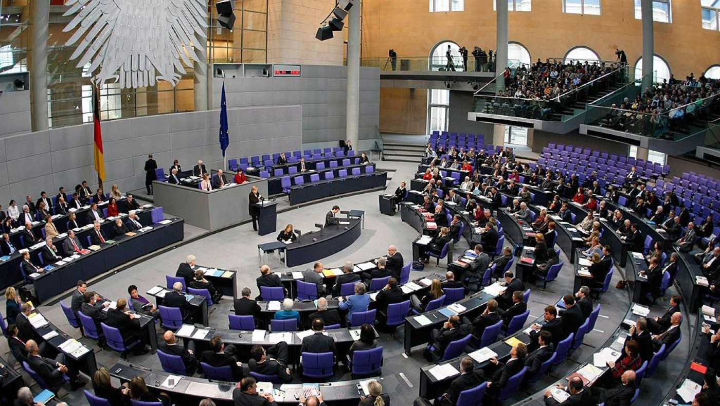 Πέρασε η παράταση του ελληνικού προγράμματος από τη γερμανική Βουλή