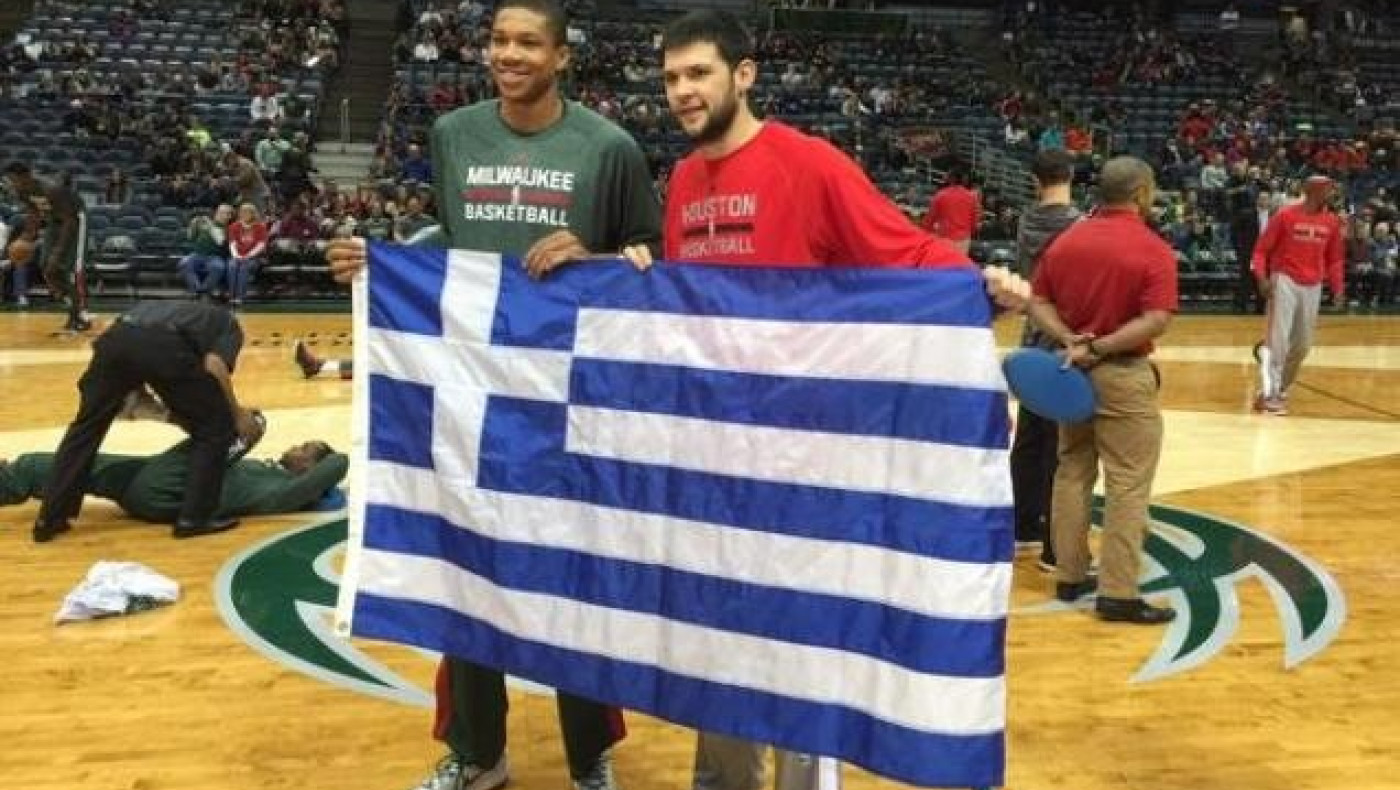 «Συγχαρητήρια, Γιάννη και Κώστα»