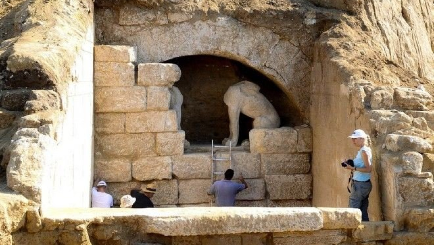 «Δεν σημαίνουν τίποτα οι σκελετοί»