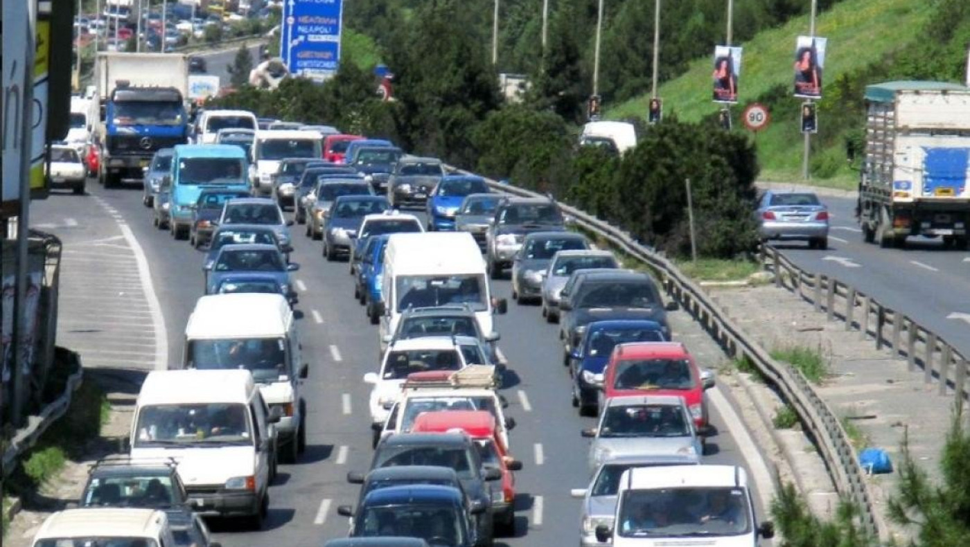 Θεσσαλονίκη: Καραμπόλα τουλάχιστον 7 αυτοκινήτων στην Περιφερειακή Οδό