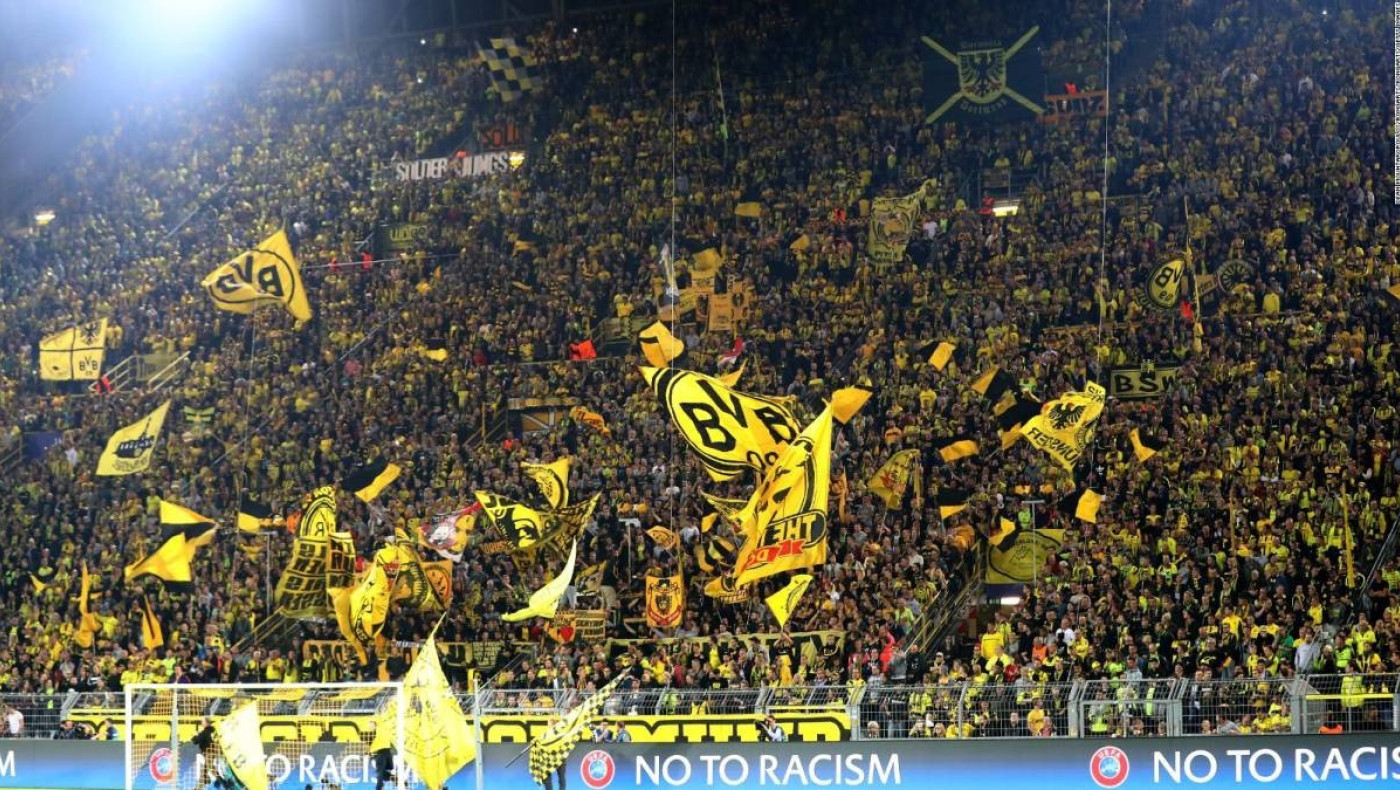 11.500 οπαδοί της Ντόρτμουντ τραγουδούν «You 'll never walk alone»