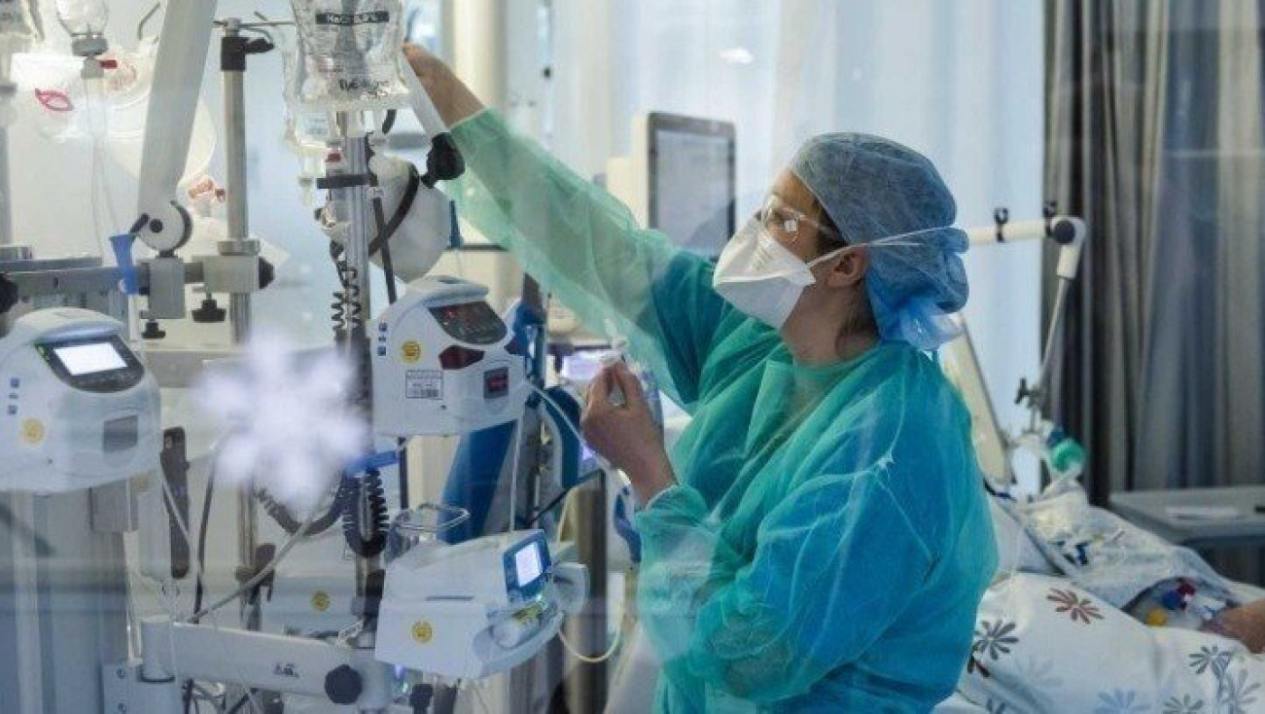 Δηλώσεις-σοκ Δερμιτζάκη: «Πάνω από 1.000 κρούσματα ημερησίως, πολλοί θάνατοι και νοσηλευόμενοι»