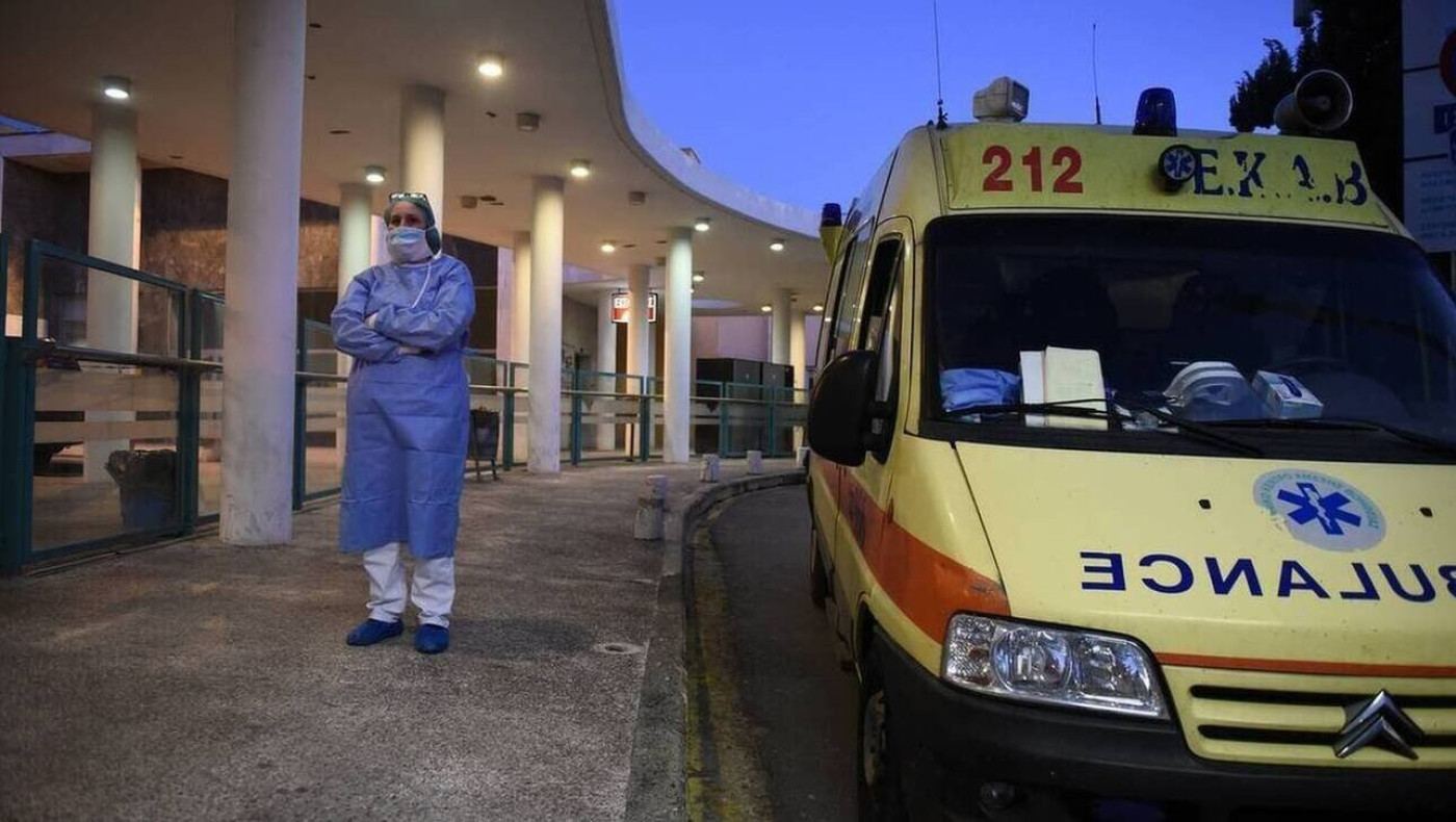 Η μεγάλη στιγμή που γυναίκα 102 ετών στην Ελλάδα νίκησε τον κορωνοϊό!