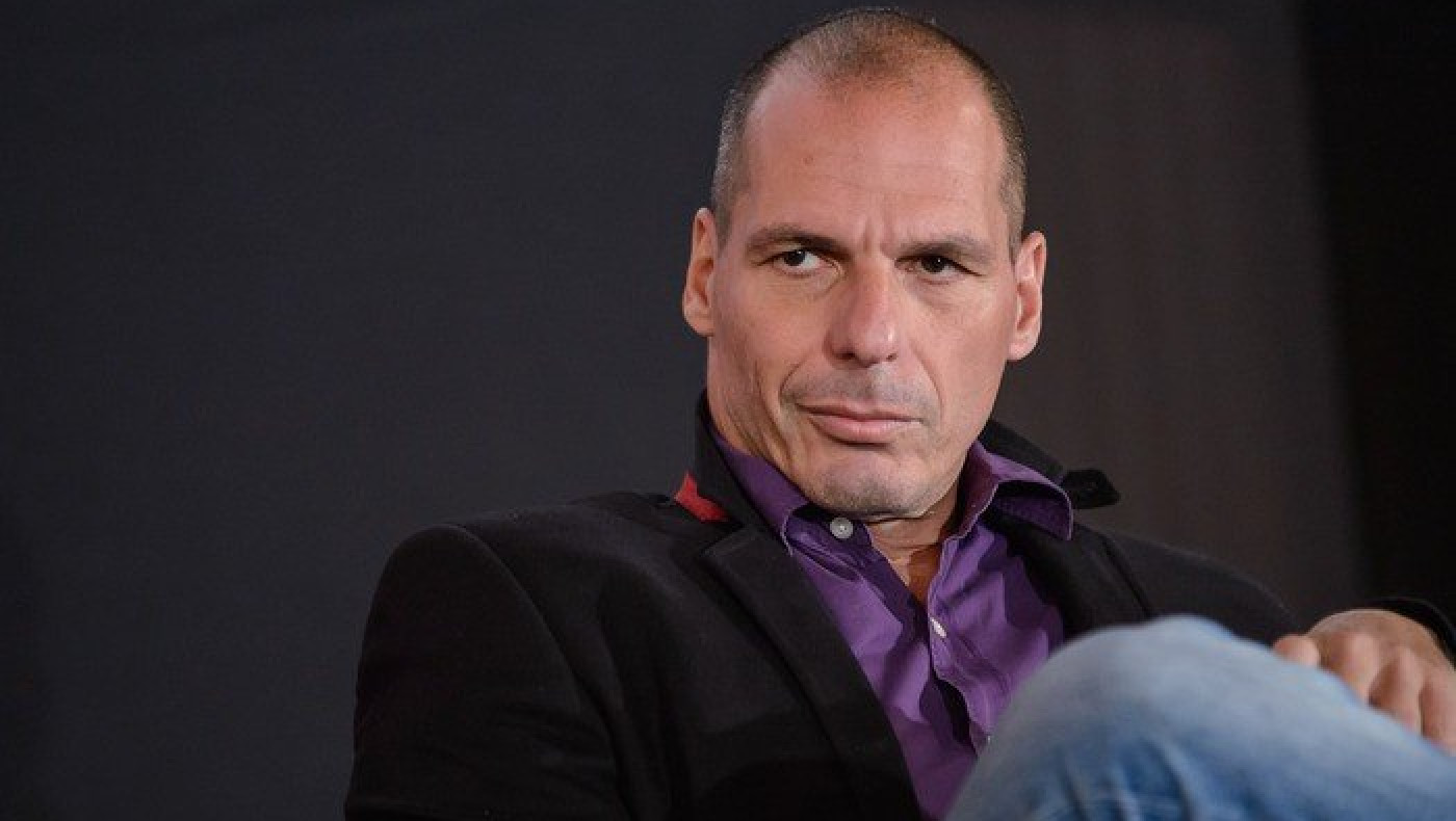 Η selfie του Γιάνη Βαρουφάκη με γνωστή τηλεπαρουσιάστρια (pic)