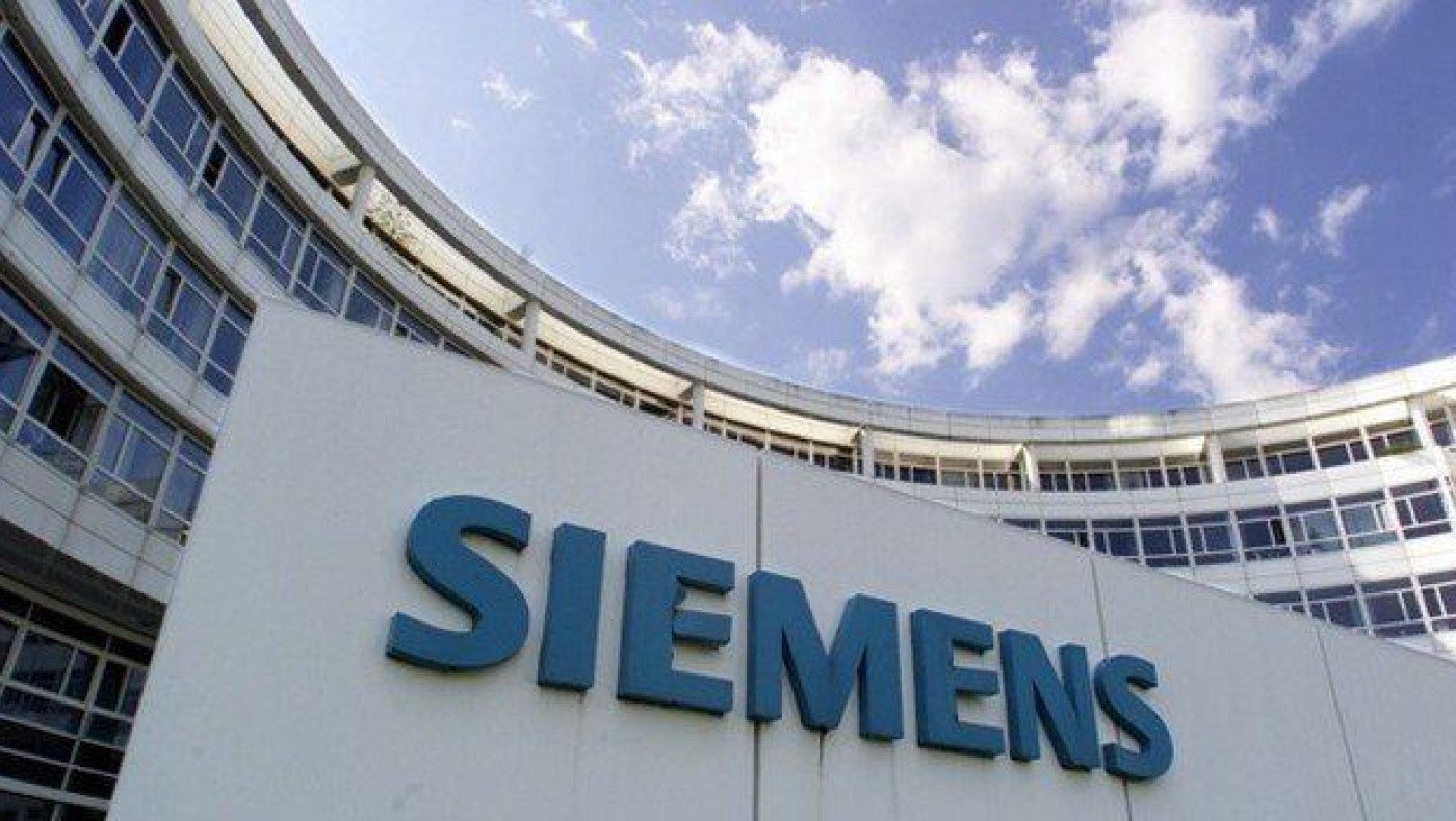 Σκάνδαλο Siemens: 64 άτομα στο εδώλιο