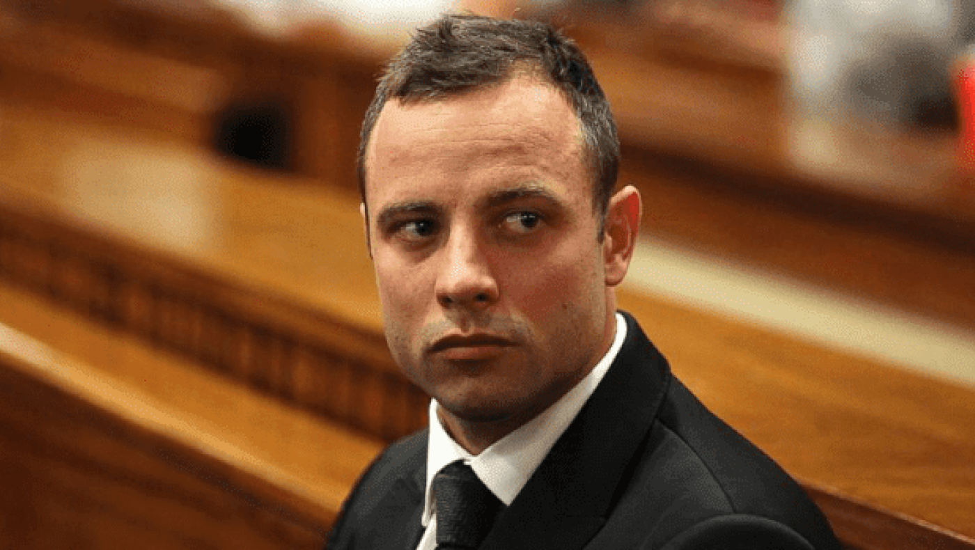 O Όσκαρ Πιστόριους παίζει ποδόσφαιρο στη φυλακή (video)