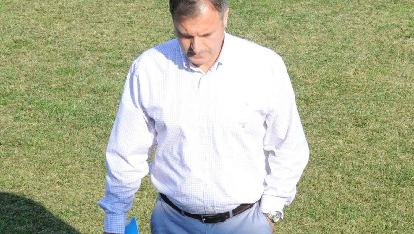 «Οι αντίπαλοι να μην περνούν το κέντρο»   
