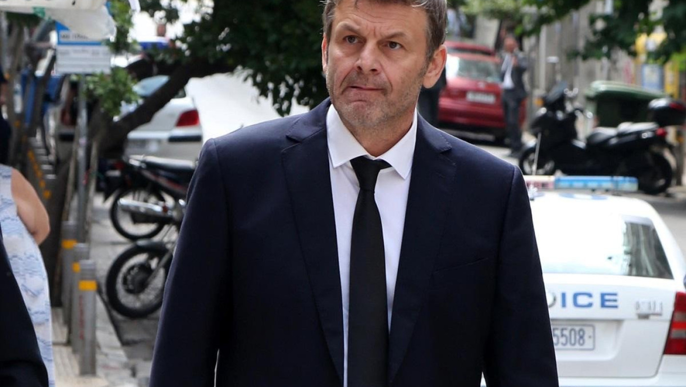 Γκλέτσος: «Δεν είμαι βίαιος στο σεξ αλλά δεν μπορώ να πάω με δεξιά γυναίκα» (vid)