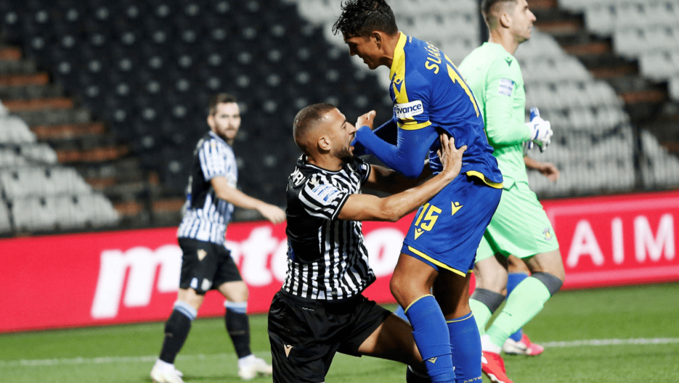 Βαρούχας: «Πέναλτι και αποβολή του Σουάρεθ για το χαστούκι σε Ελ Καντουρί»