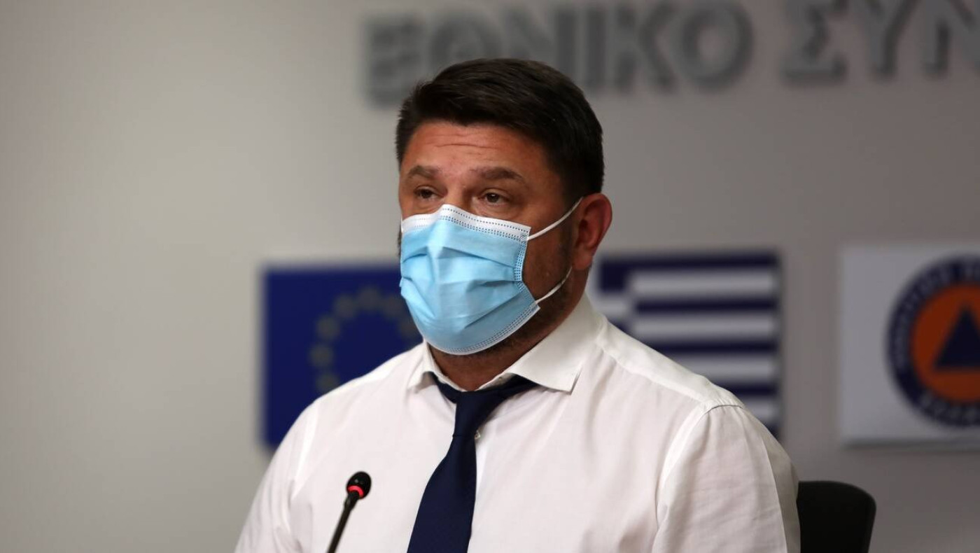 Κορωνοϊός: Απαγόρευση θρησκευτικών τελετών και κυκλοφορίας από τις 18.00 σε τρεις «κόκκινους» δήμους!